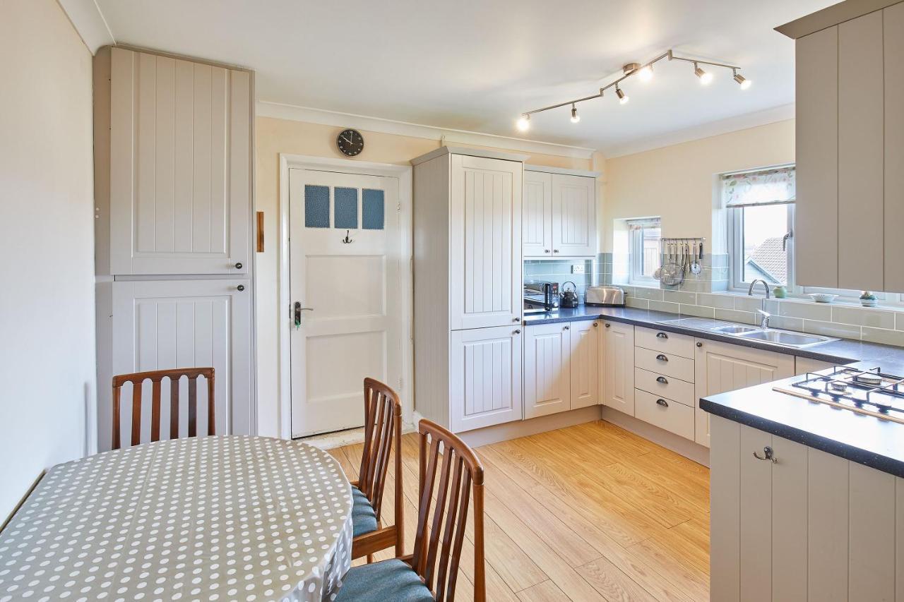 Host & Stay - Coach Cottage Brotton Eksteriør bilde