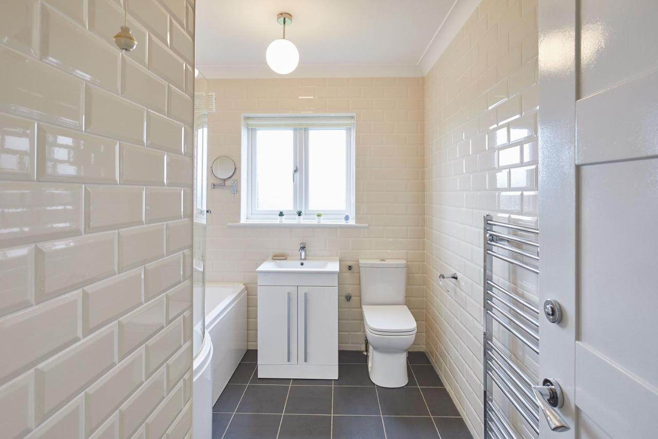 Host & Stay - Coach Cottage Brotton Eksteriør bilde